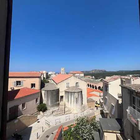 Au Coeur De Bonifacio (Corsica)